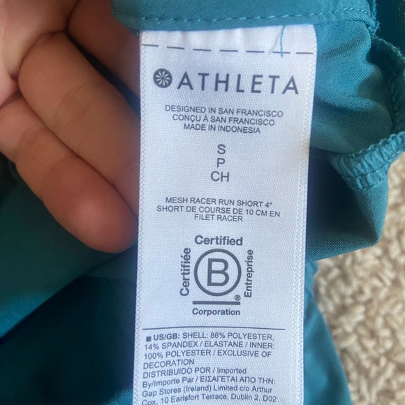 Athleta Racer Run Shorts 4” - Picture 5 of 5